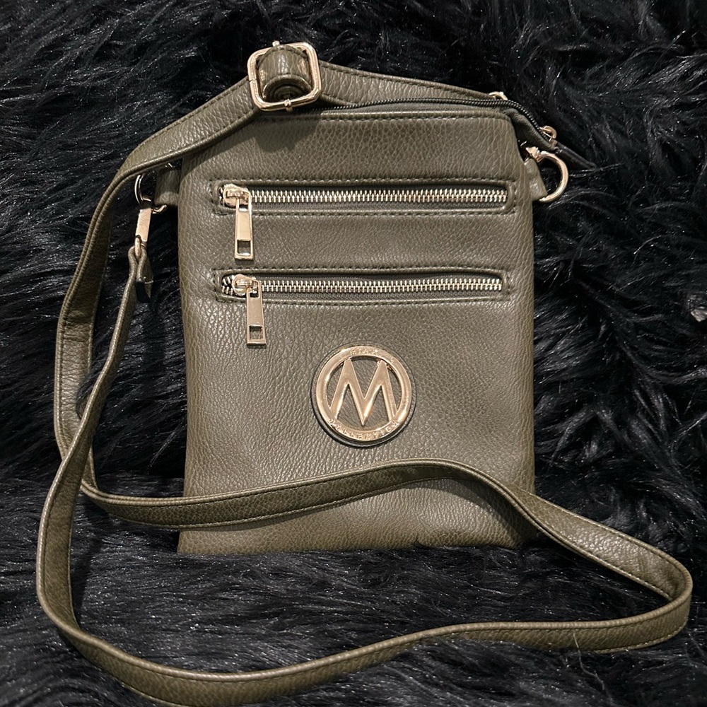 Mia K Collection Crossbody Purse